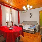 Apartment Luka 2192