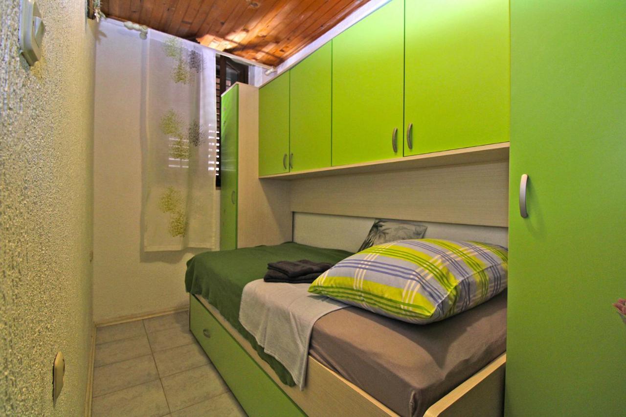 Appartement Luka 2192